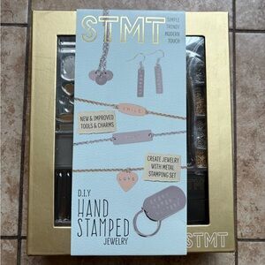 NWT DIY Hand Stamped Jewelry Kit